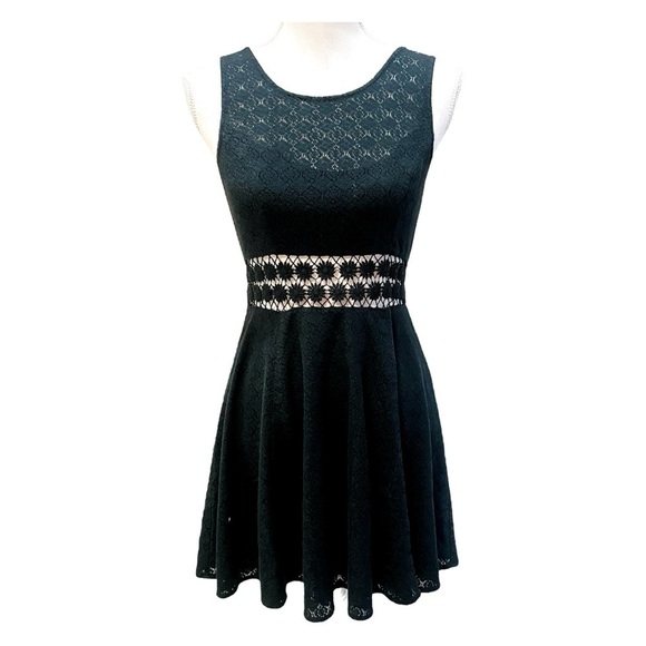 Free People Black Daisy Lace Fit and Flare Dress Size 2 - Picture 1 of 8